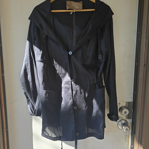 BCBGMaxAzria Jackets & Blazers - BCBGMaxAzria Black and Tan Jacket